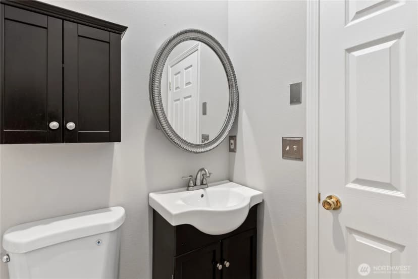 Property photo for 7703 11 Avenue Sw, Seattle photo 27