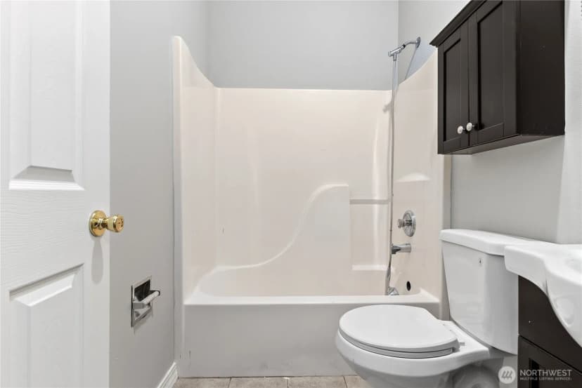 Property photo for 7703 11 Avenue Sw, Seattle photo 26
