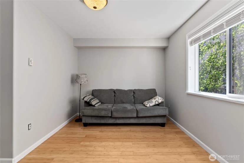 Property photo for 7703 11 Avenue Sw, Seattle photo 6