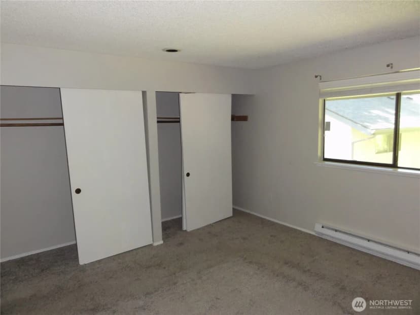 Property photo for 11520 Se 175th Street, Renton photo 2