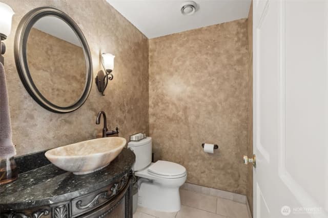 Property photo for 18141 Normandy Terrace Sw, Normandy Park photo 4