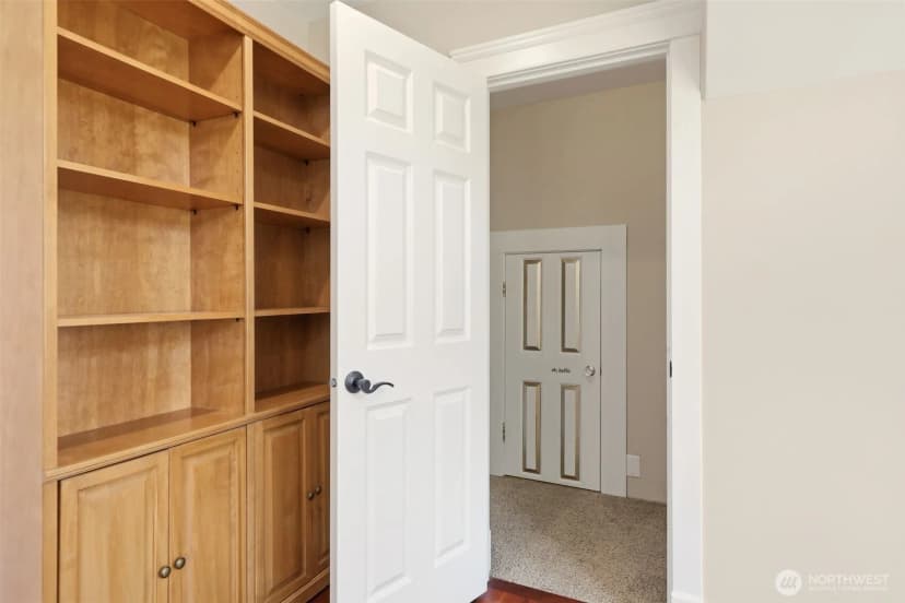 Property photo for 12932 3rd Avenue Ne, Marysville photo 11