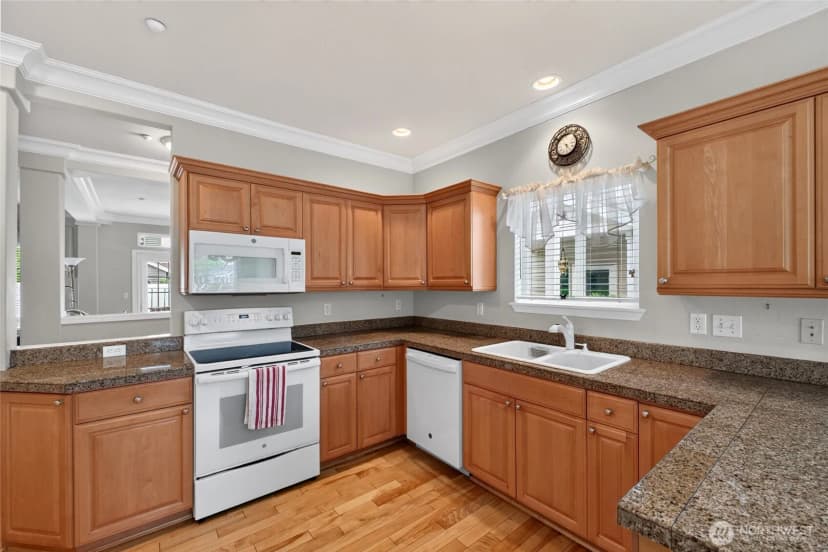 Property photo for 1301 67th Street Se #5c, Auburn photo 8