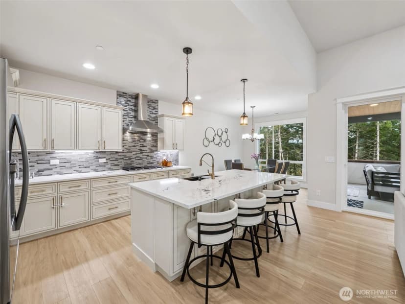 Property photo for 917 Tiedman Road Nw, Lakebay photo 6