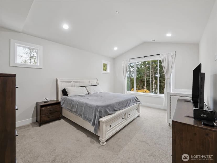 Property photo for 917 Tiedman Road Nw, Lakebay photo 12