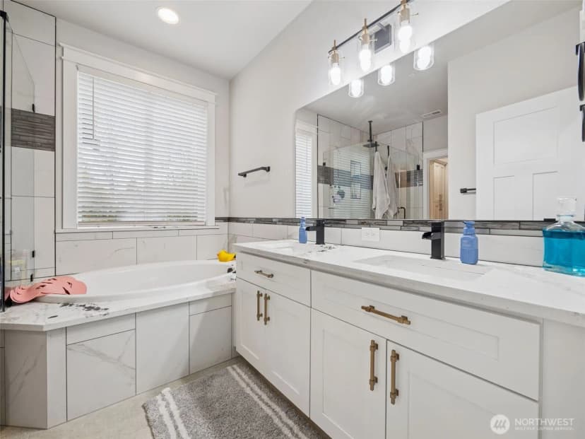 Property photo for 917 Tiedman Road Nw, Lakebay photo 14