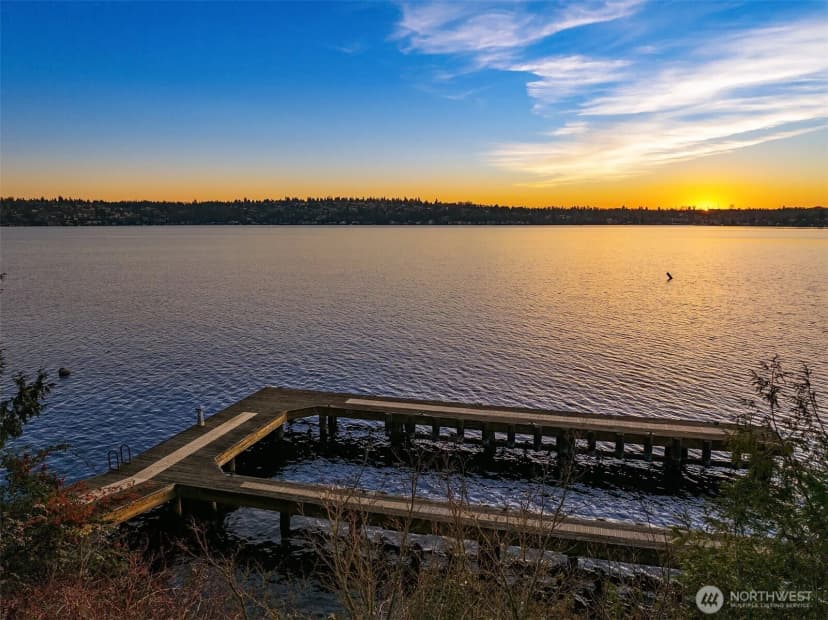Property photo for 8001 West Mercer Street, Mercer Island photo 6