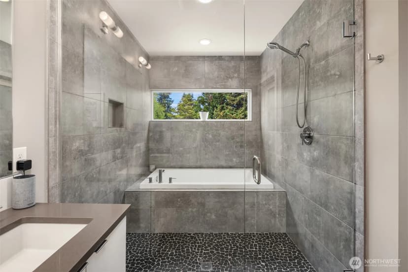 Property photo for 8765 15th Avenue Nw, Seattle photo 22