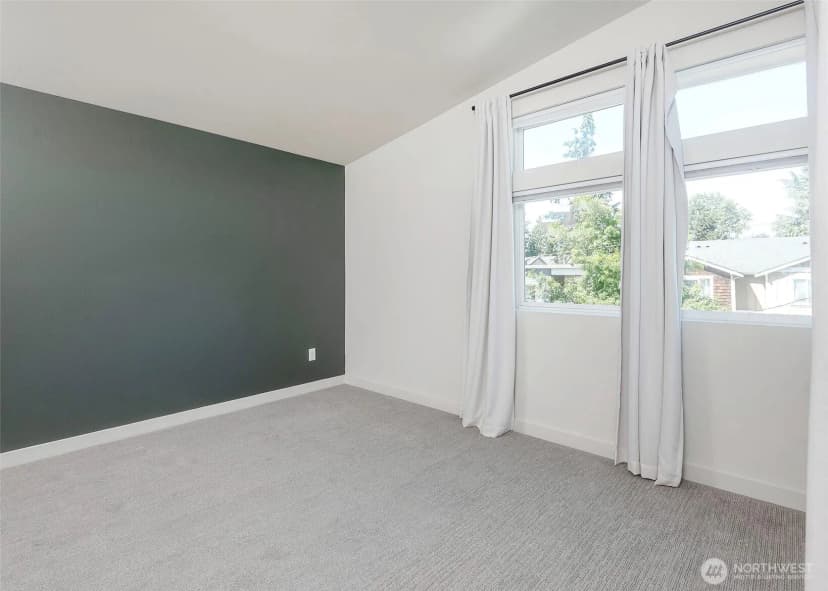 Property photo for 12032 33rd Ave Ne #f, Seattle photo 16