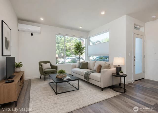 Property photo for 12032 33rd Ave Ne #f, Seattle photo 4