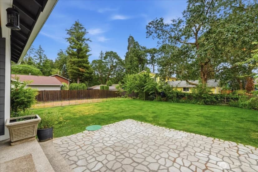 Property photo for 8316 Wildwood Avenue Sw, Lakewood photo 12