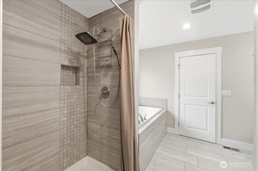 Property photo for 8316 Wildwood Avenue Sw, Lakewood photo 22