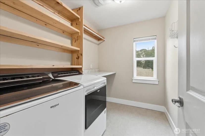 Property photo for 8316 Wildwood Avenue Sw, Lakewood photo 16