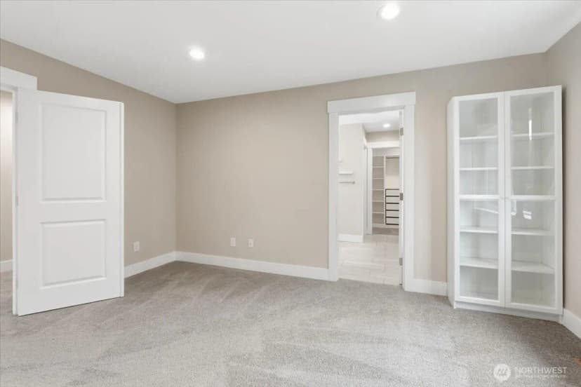 Property photo for 8316 Wildwood Avenue Sw, Lakewood photo 19