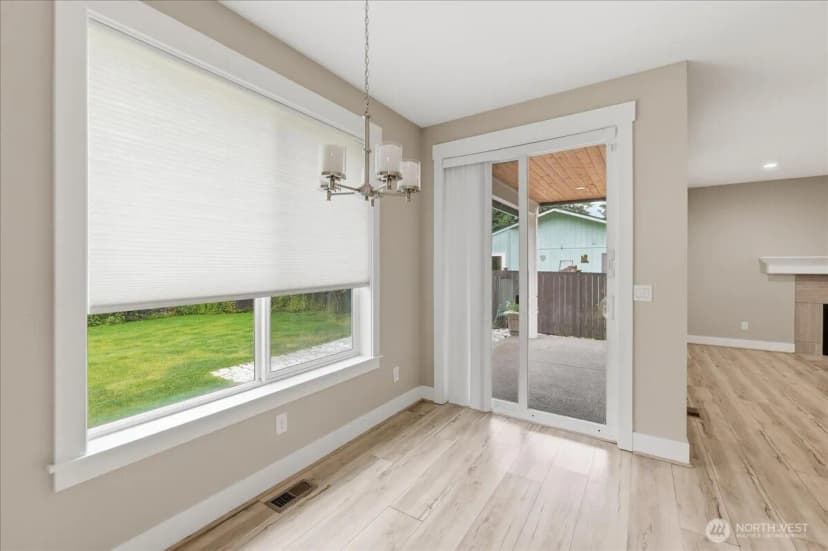 Property photo for 8316 Wildwood Avenue Sw, Lakewood photo 11