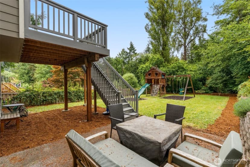 Property photo for 19036 18th Avenue Ne, Shoreline photo 24