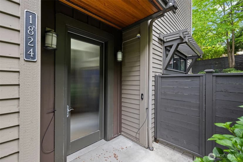Property photo for 1824 Market Street, Kirkland photo 3