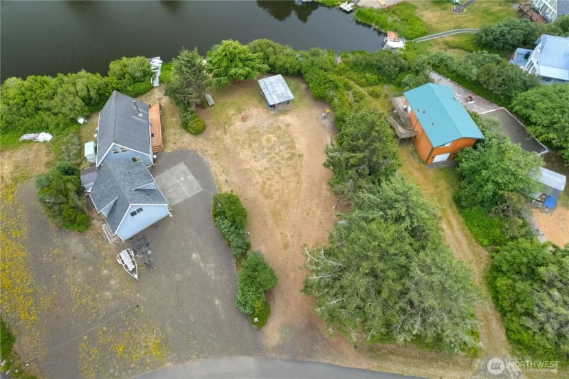 Property photo for 359 Goeduck Loop Sw, Ocean Shores photo 13