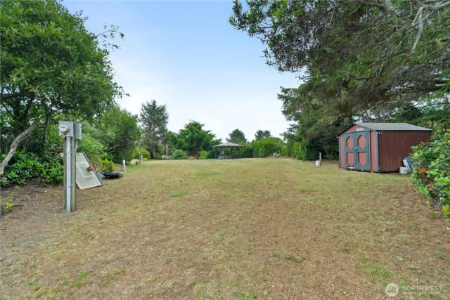 Property photo for 359 Goeduck Loop Sw, Ocean Shores photo 2