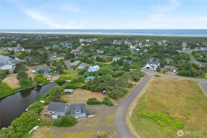 Property photo for 359 Goeduck Loop Sw, Ocean Shores photo 11