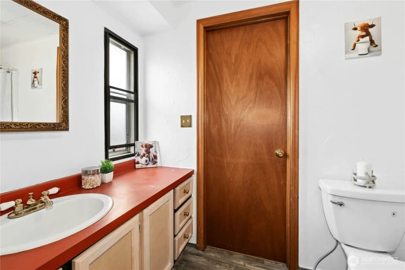 Property photo for 801 Walker Avenue, Oak Harbor photo 19