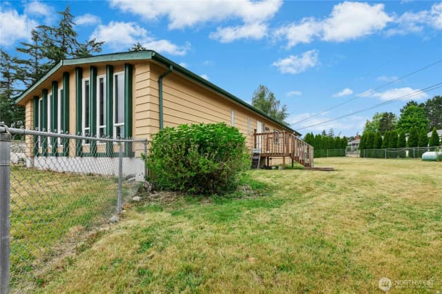 Property photo for 801 Walker Avenue, Oak Harbor photo 2
