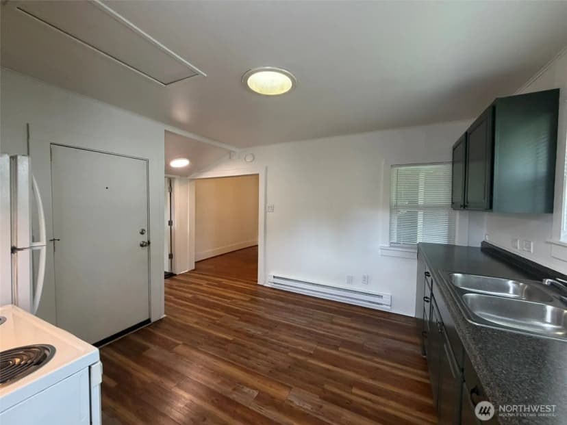 Property photo for 2519 Baker Avenue, Everett photo 17