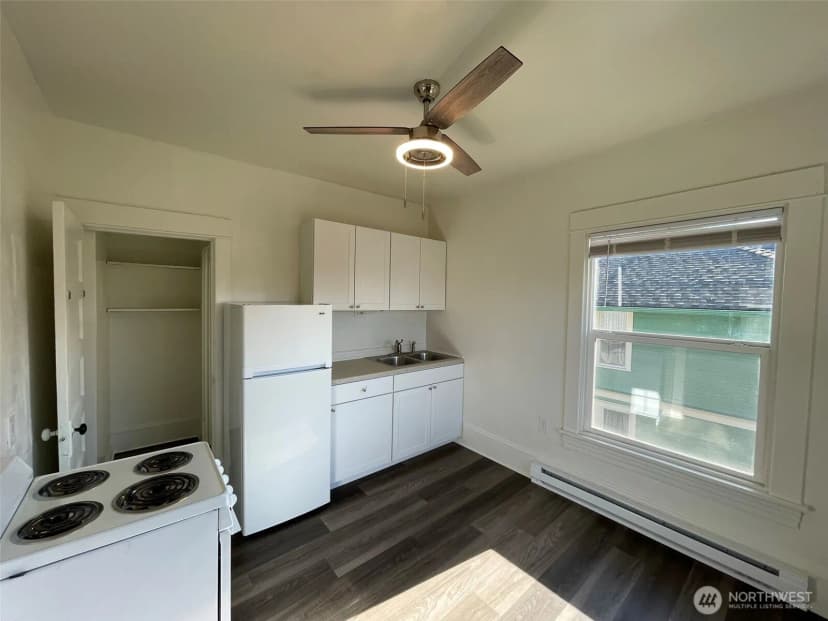 Property photo for 2519 Baker Avenue, Everett photo 29