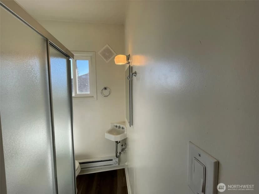 Property photo for 2519 Baker Avenue, Everett photo 31