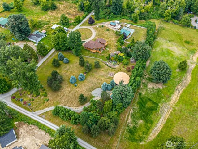 Property photo for 26044 Se 192nd Street, Maple Valley photo 4
