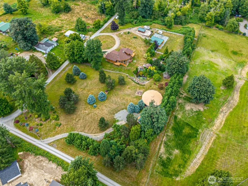 Property photo for 26044 Se 192nd Street, Maple Valley photo 4