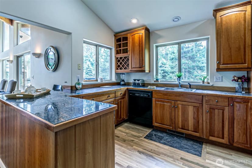 Property photo for 26044 Se 192nd Street, Maple Valley photo 19