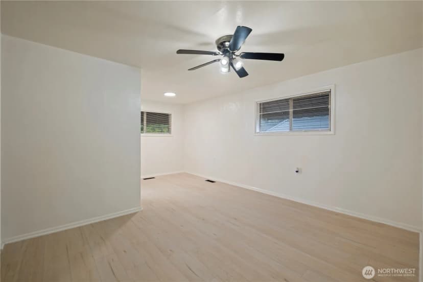 Property photo for 8408 121st Street Sw, Lakewood photo 19