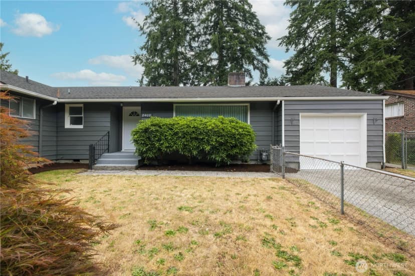 Property photo for 8408 121st Street Sw, Lakewood photo 2