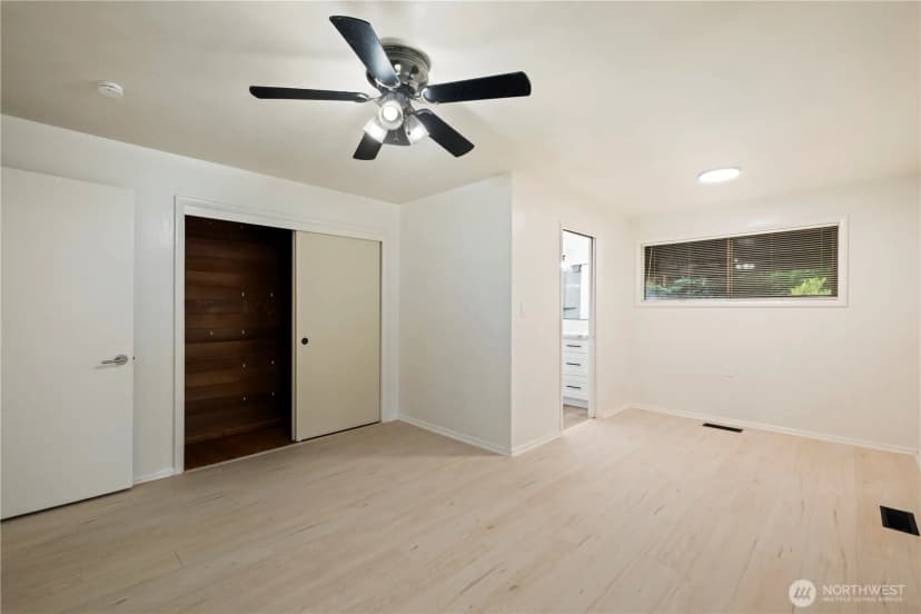 Property photo for 8408 121st Street Sw, Lakewood photo 16
