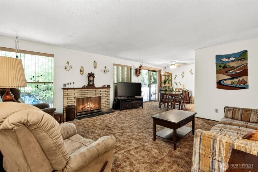 Property photo for 18308 41st Place W, Lynnwood photo 2