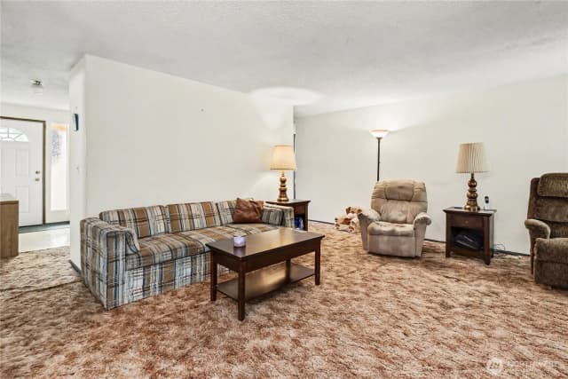Property photo for 18308 41st Place W, Lynnwood photo 3