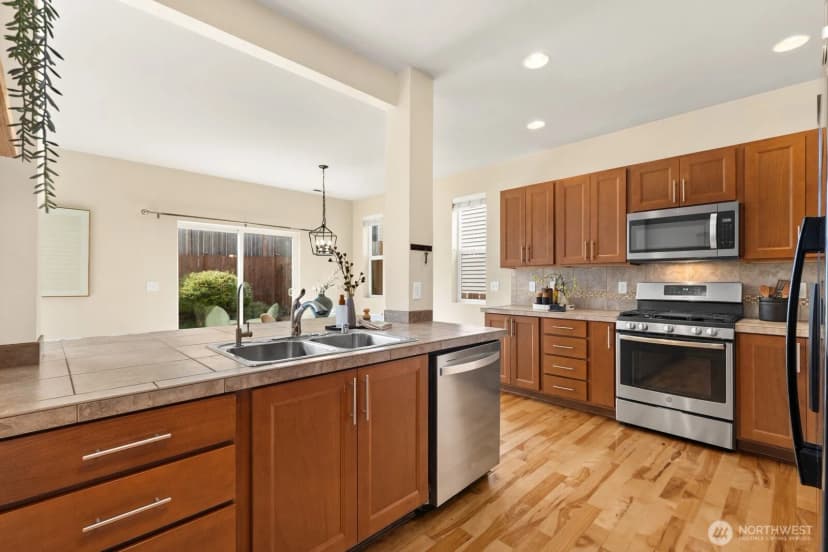 Property photo for 27337 214th Terrace Se, Maple Valley photo 10