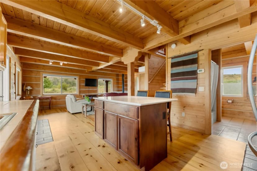 Property photo for 135 Hamilton Ranch Loop, Winthrop photo 14
