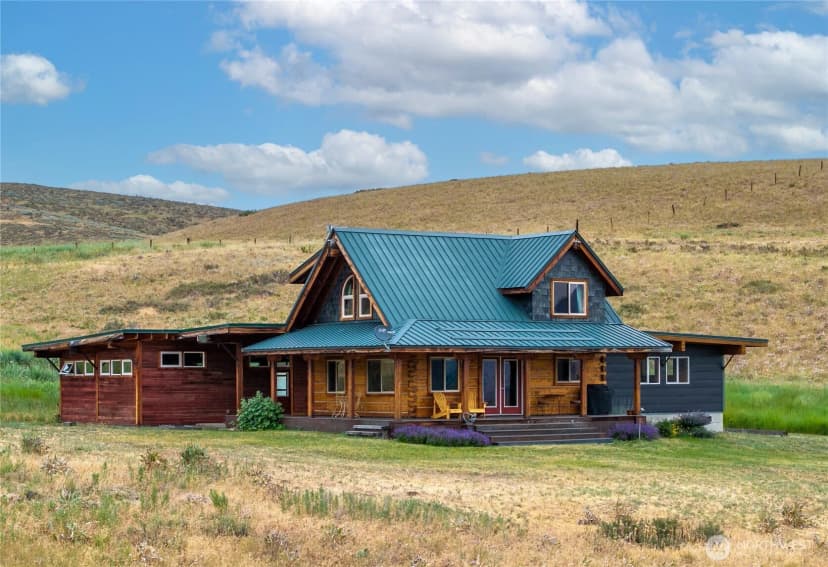 Property photo for 135 Hamilton Ranch Loop, Winthrop