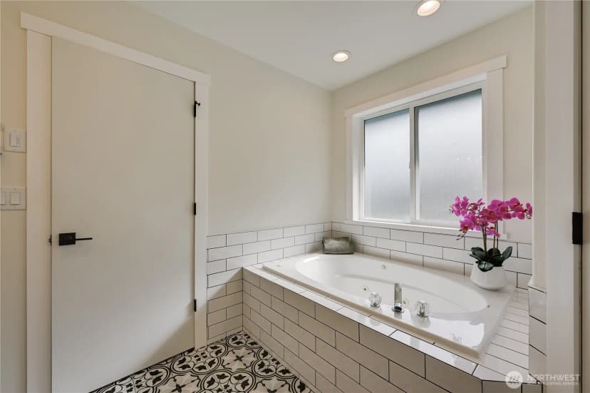 Property photo for 26504 33rd Avenue Ne, Arlington photo 17