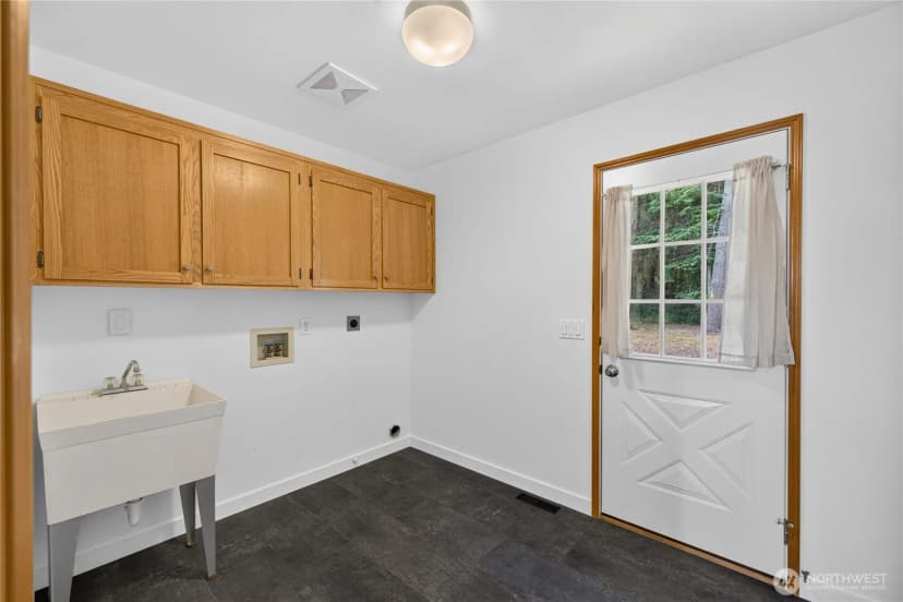 Property photo for 955 Doyle Lane, Oak Harbor photo 18