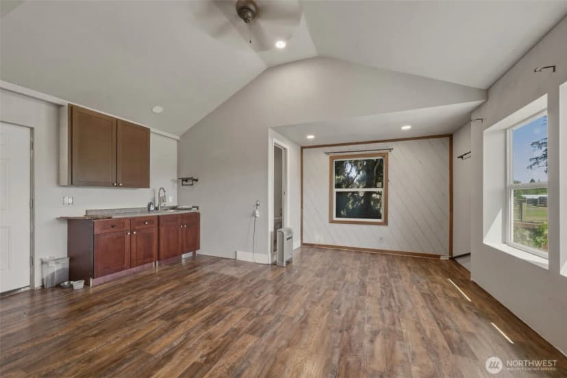 Property photo for 1300 Ne 209th Street, Ridgefield photo 27