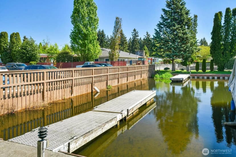 Property photo for 7217 Ne 175th Street #220, Kenmore photo 20