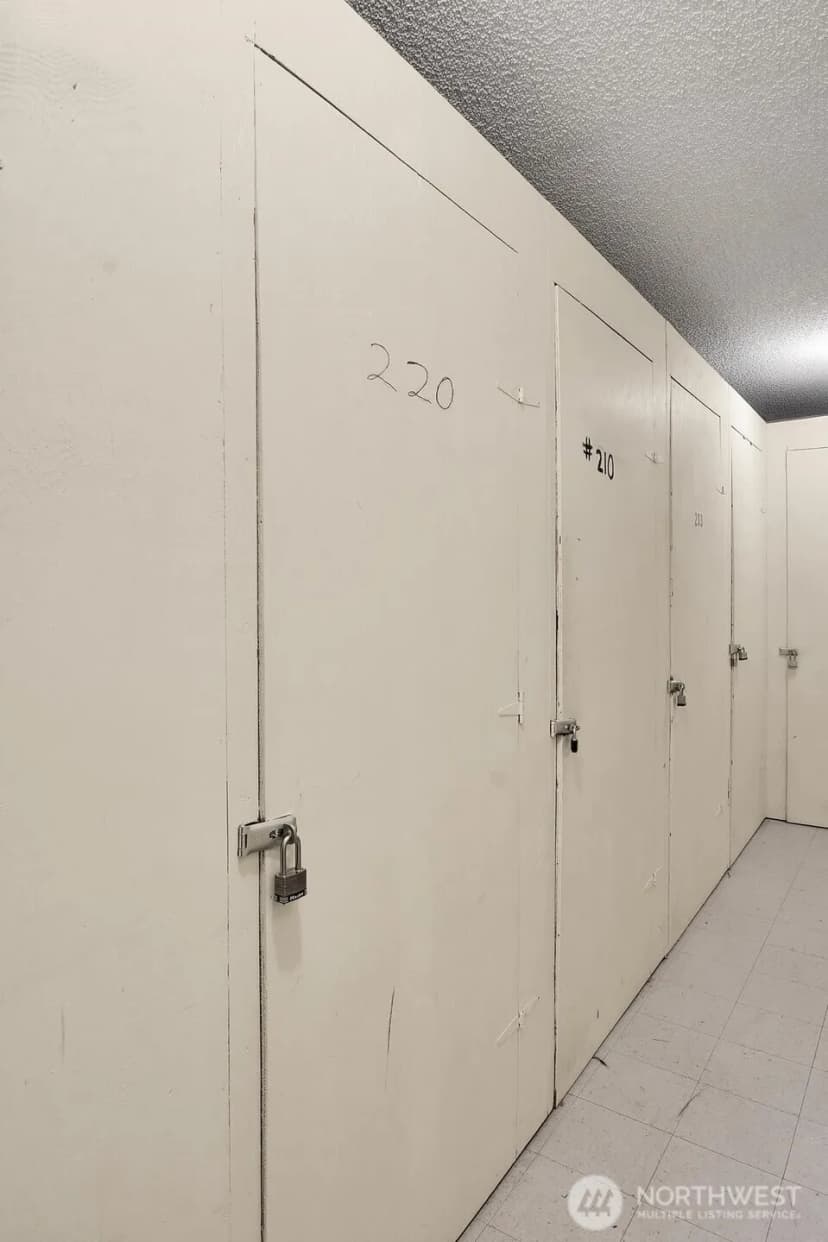 Property photo for 7217 Ne 175th Street #220, Kenmore photo 18