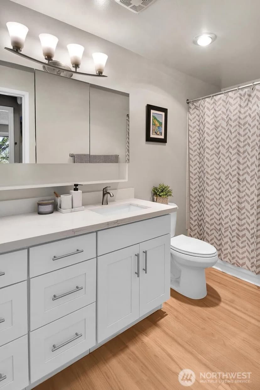 Property photo for 7217 Ne 175th Street #220, Kenmore photo 11