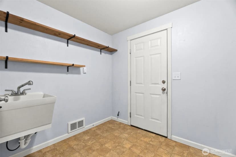 Property photo for 59 Timothy Lane E, Elma photo 32