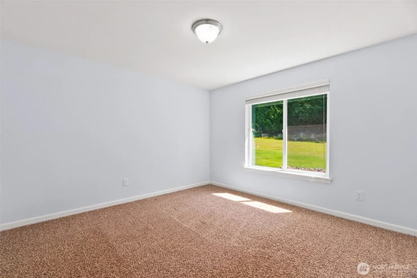 Property photo for 59 Timothy Lane E, Elma photo 27
