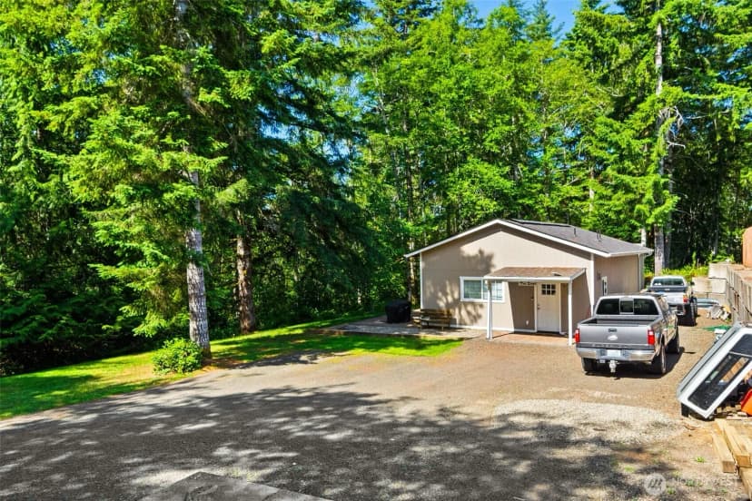 Property photo for 59 Timothy Lane E, Elma photo 39