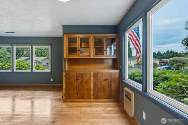 Property photo for 716 Woodard Avenue Ne, Castle Rock photo 5